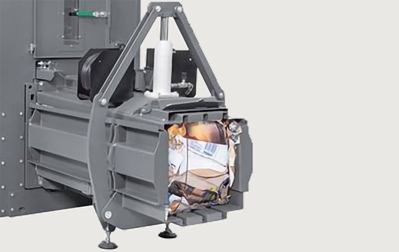 Hydraulic loading flap for maximum operating comfort