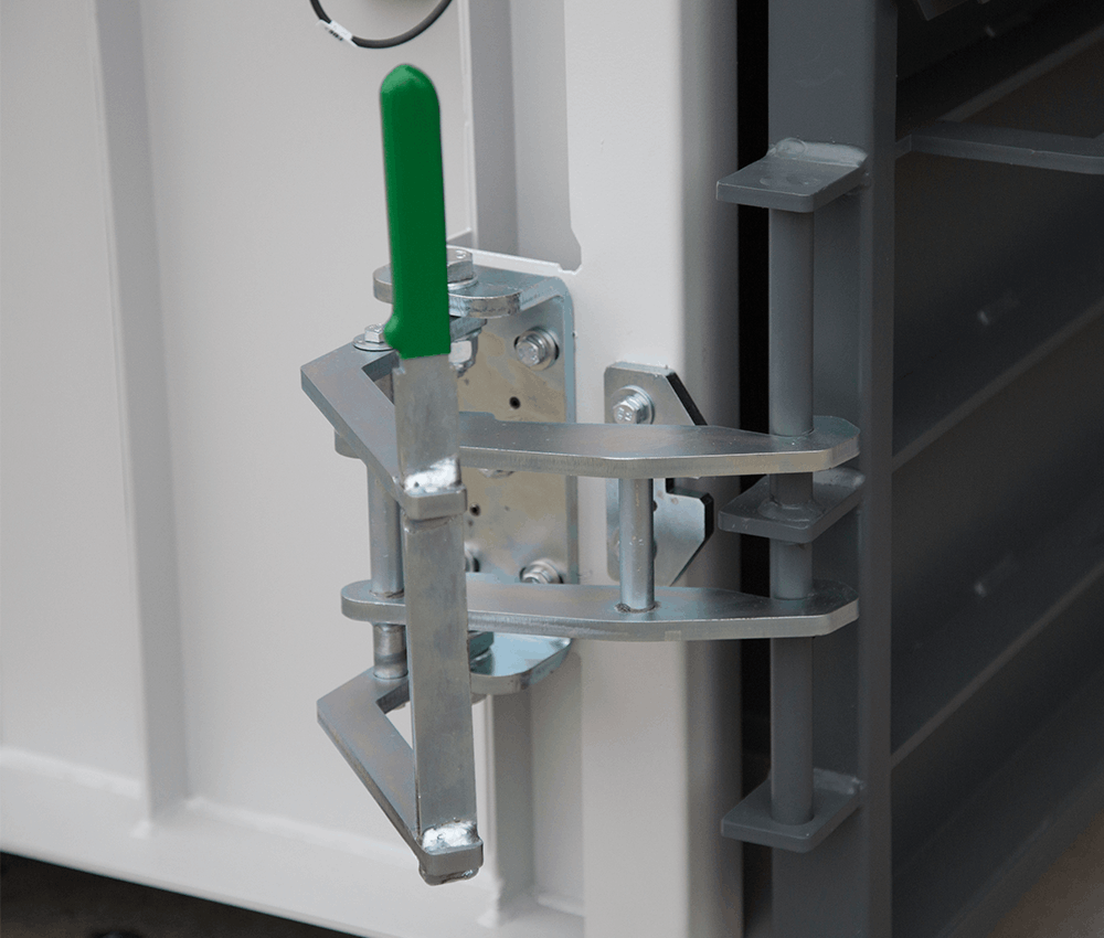 HSM Convenient and particularly fast loading via hydraulic lifting/tilting device