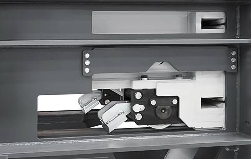 Solid press carriage guidance with easy maintenance access